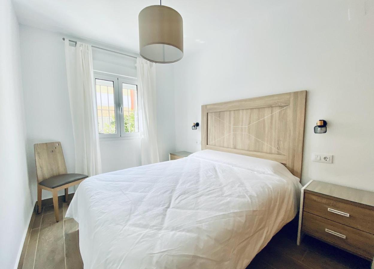 Apartamentos Turisticos Santo Rostro Chipiona Eksteriør billede