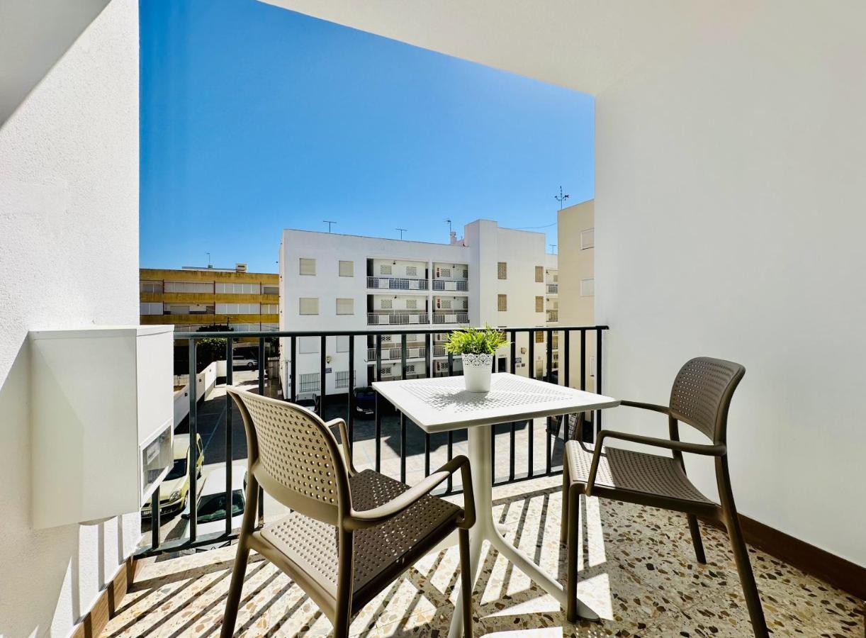 Apartamentos Turisticos Santo Rostro Chipiona Eksteriør billede
