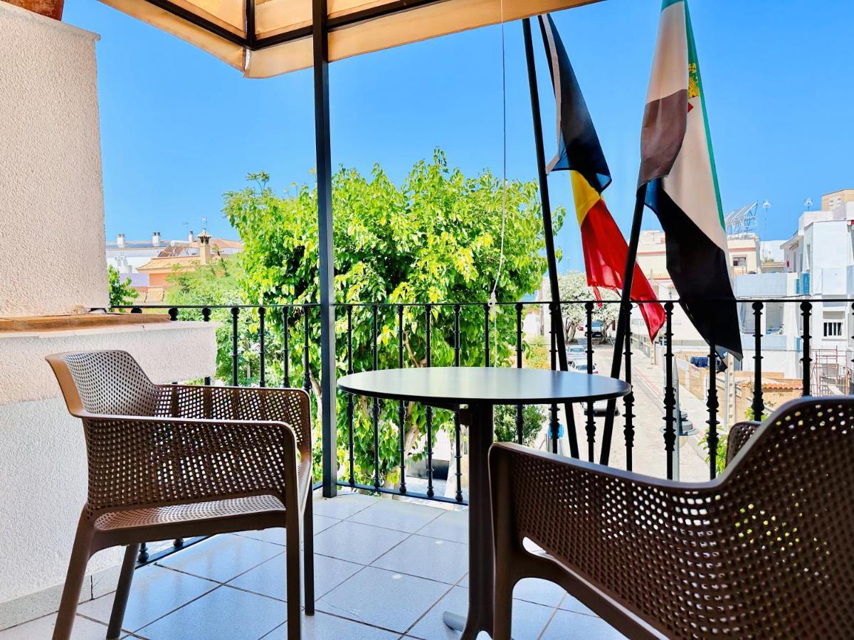 Apartamentos Turisticos Santo Rostro Chipiona Eksteriør billede