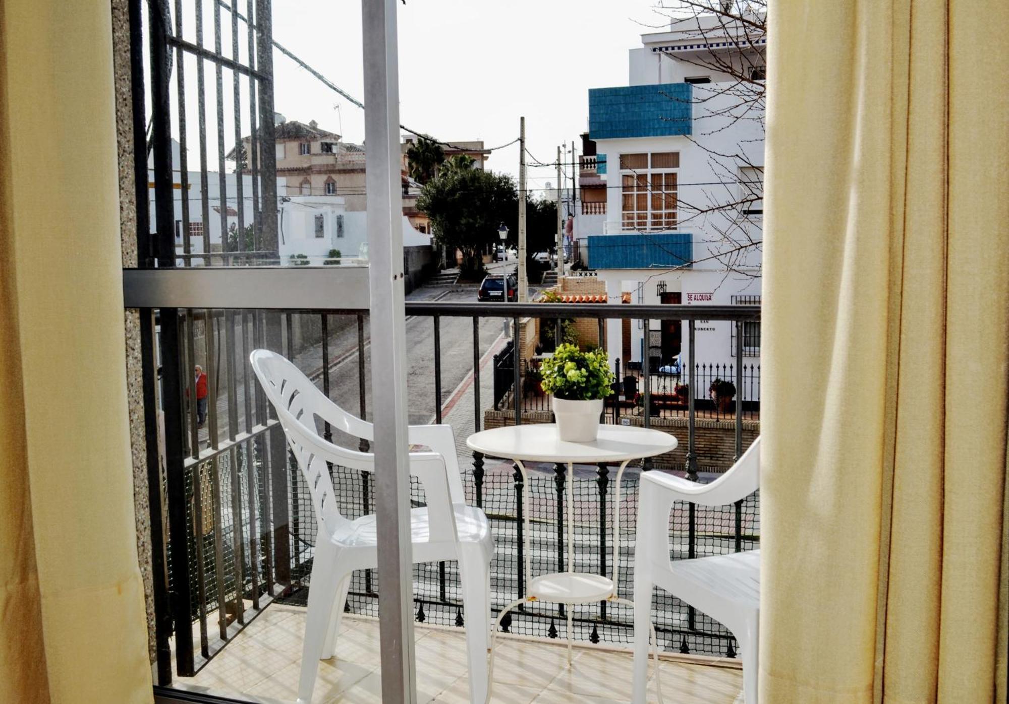Apartamentos Turisticos Santo Rostro Chipiona Værelse billede